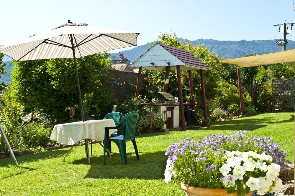 Outdoor Pictures 24