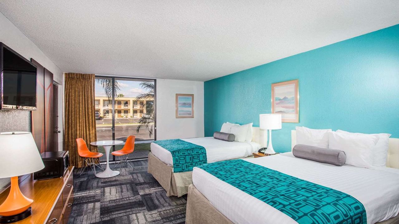 HOWARD JOHNSON INN - WINTER HA
