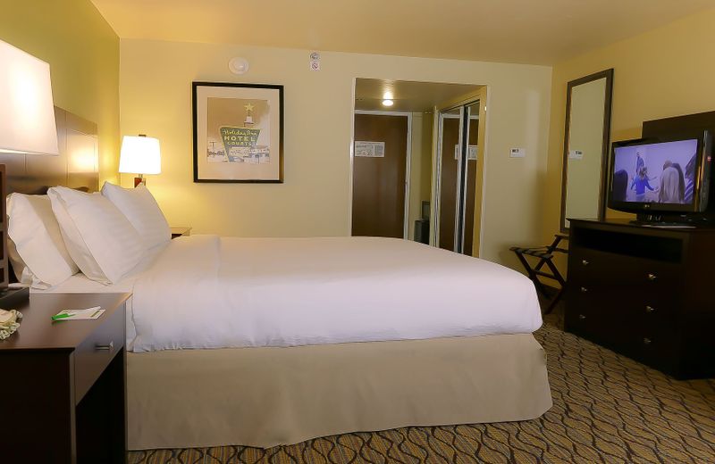 Holiday Inn - Fort Myers - Downtown Area, an IHG Hotel