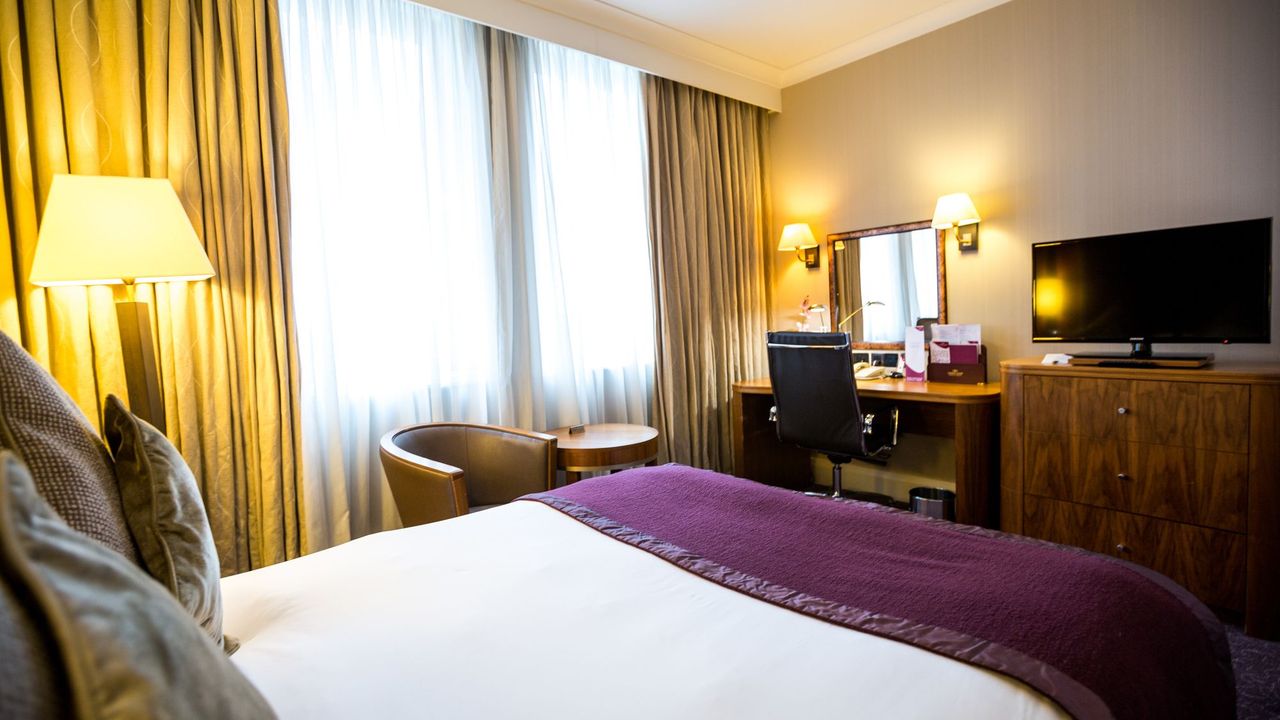 Crowne Plaza London Ealing, an IHG Hotel