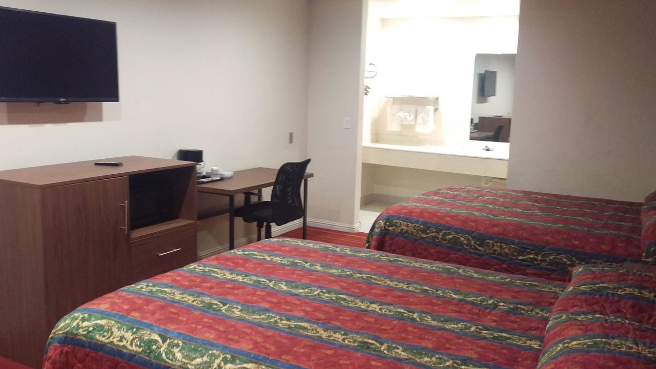 Days Inn by Wyndham Hemet