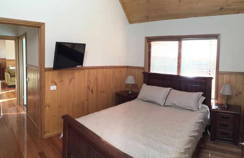 Maple Ridge Cottages