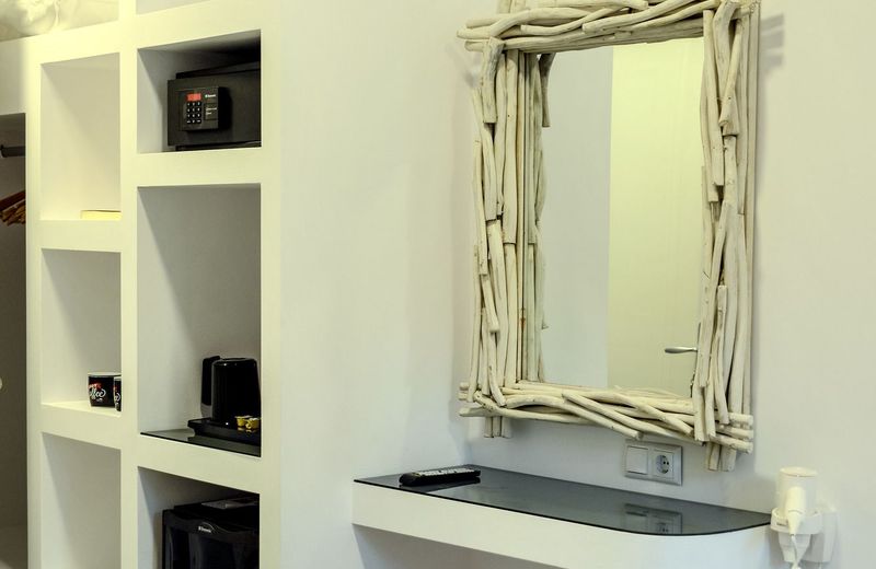 Dimele Rooms & Studios
