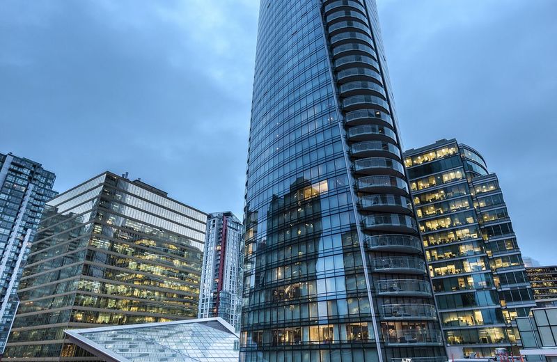 Paradox Hotel Vancouver