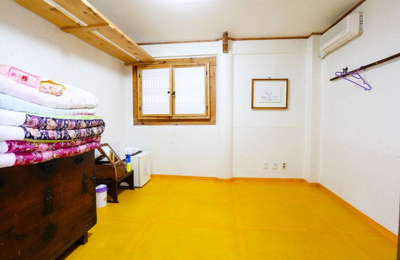 Jeonju Hanok Living Experience Center