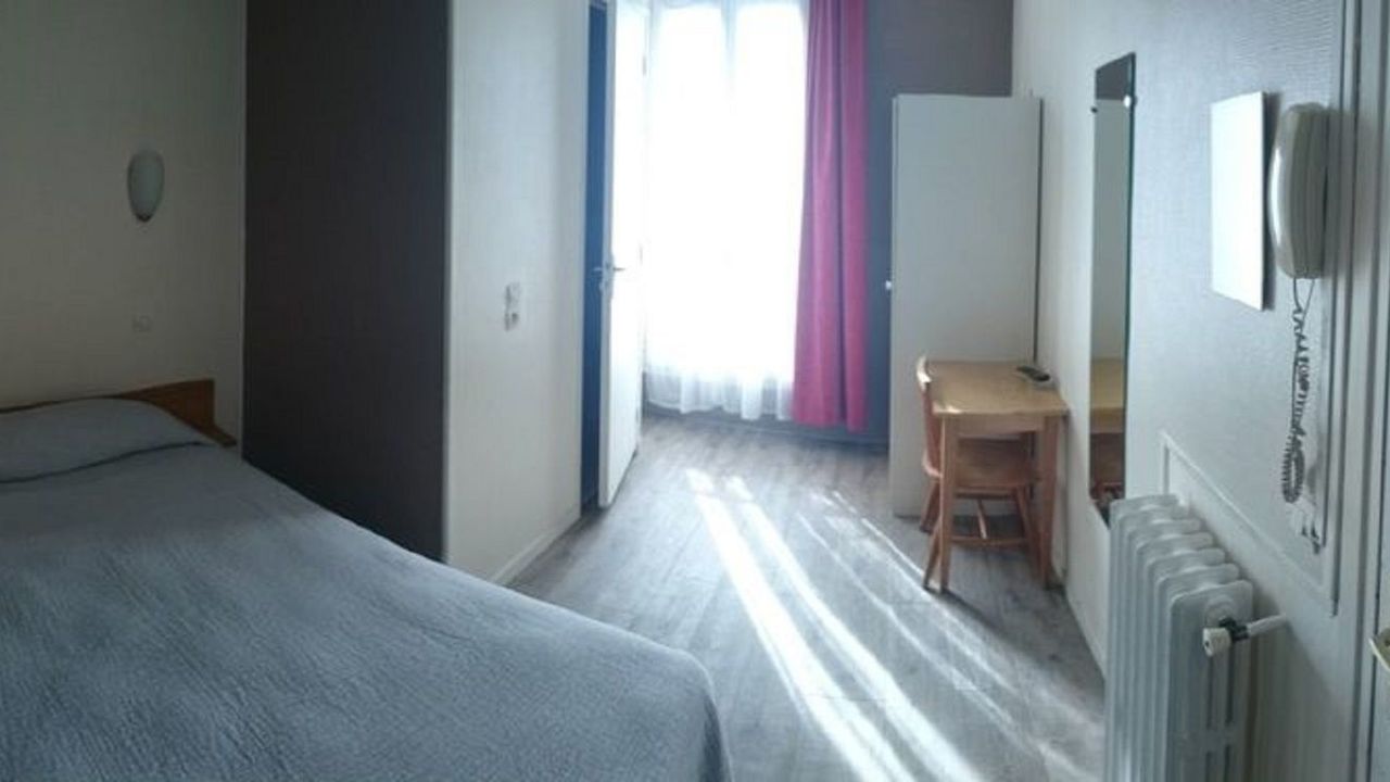 Acacia Hotel