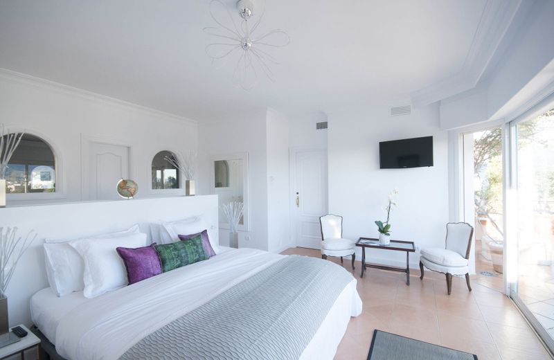 Molo Luxury Suites Puerto Banus