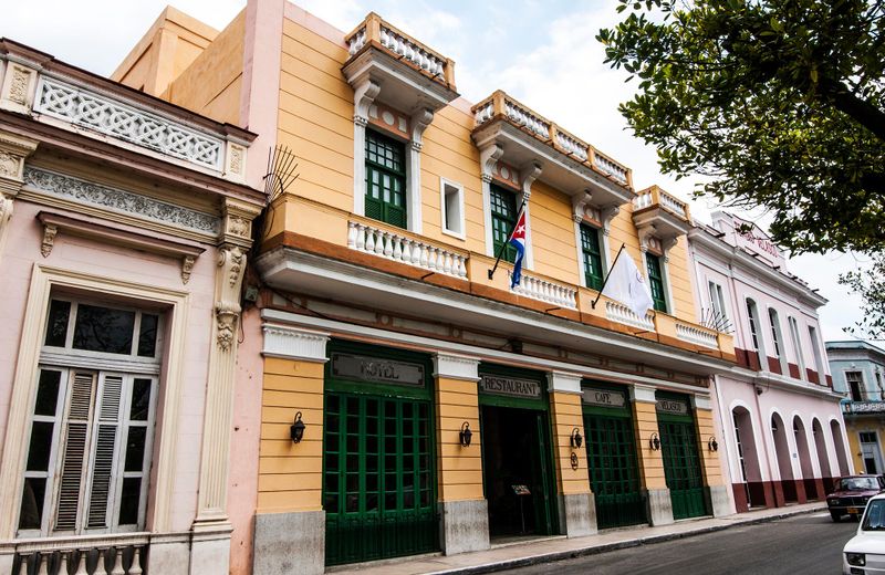 Hotel E Velasco