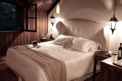 WE Hotel