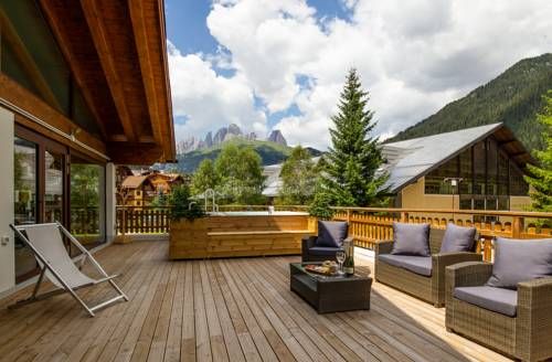 Outdoor Pictures 23