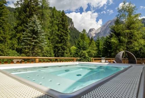 Outdoor Pictures 20