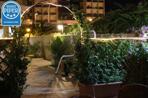 Outdoor Pictures 22
