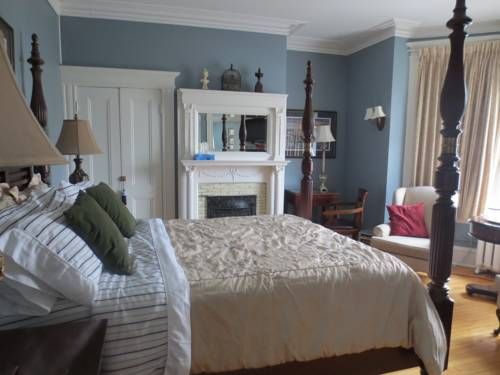 BANBERRY HOUSE HERITAGE INN