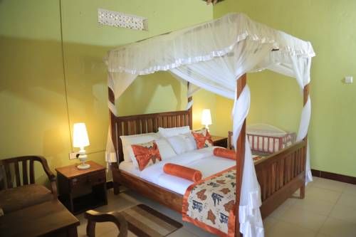 Engiri Game Lodge and Campsite