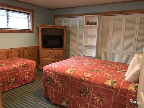 Pelican Bay Resort