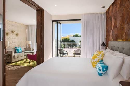 The Fives Downtown Hotel & Residences, Curio Collection by Hilton