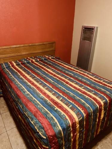 Super Inn Motel