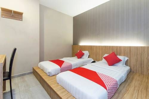 OYO 340 Comfort Hotel