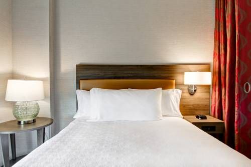 Home2 Suites By Hilton Montreal Dorval