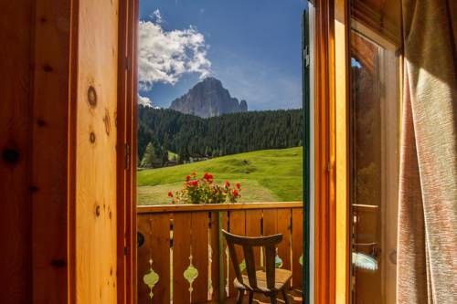 Outdoor Pictures 22