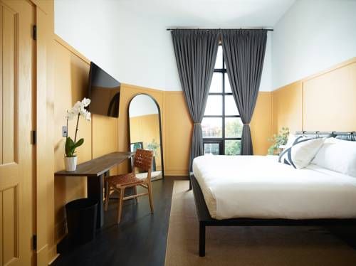 The Chicago Hotel Collection Wrigleyville