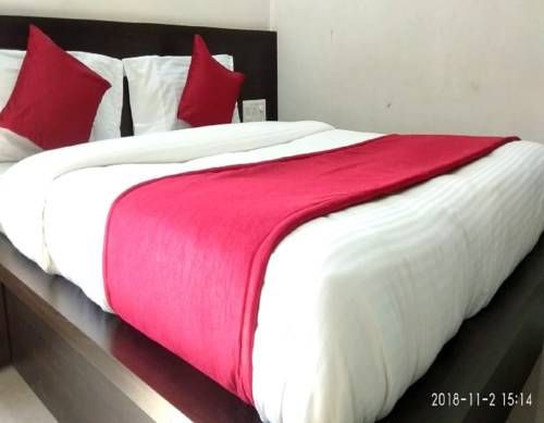 Hotel The Gayatri by Sky Stays