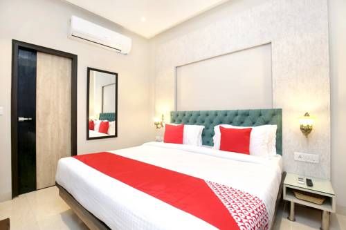 OYO 17084 Hotel Grand Orchid