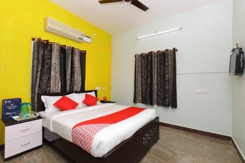 OYO 16798 Rj Residency