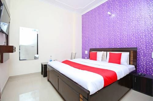 OYO 16697 Hotel Randhawa