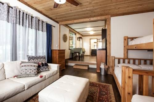 Base Camp Guest House