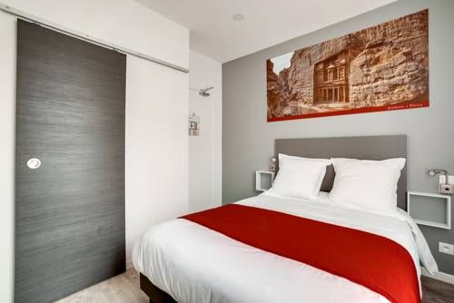 Paris Hotel