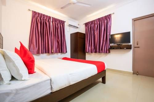 OYO 18647 Pandav City Hotel