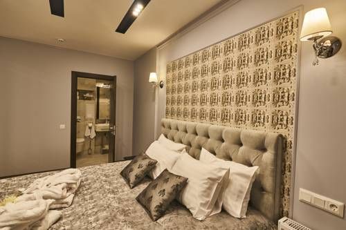 Light Hotel