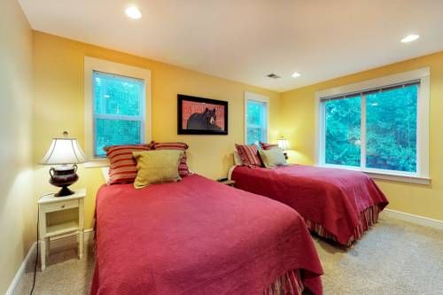 Cypress Lodge