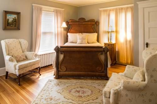 The Lion and the Rose Bed and Breakfast