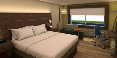 Holiday Inn Express & Suites Junction, an IHG Hotel