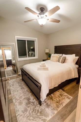Colony Suites
