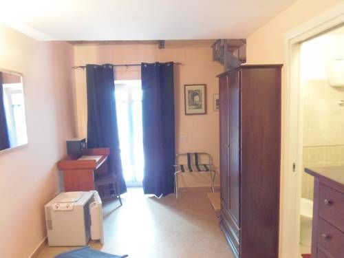 B & B AECOLIBRIUM