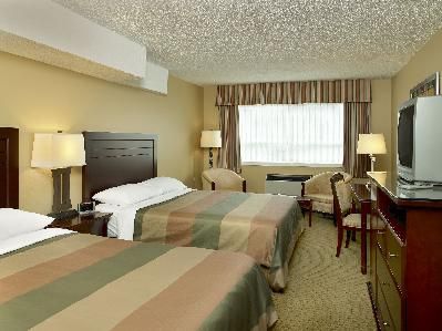 Coast Fraser Inn