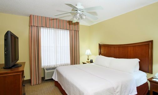 Homewood Suites by Hilton Chesapeake - Greenbrier