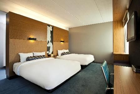 Aloft Montreal Airport