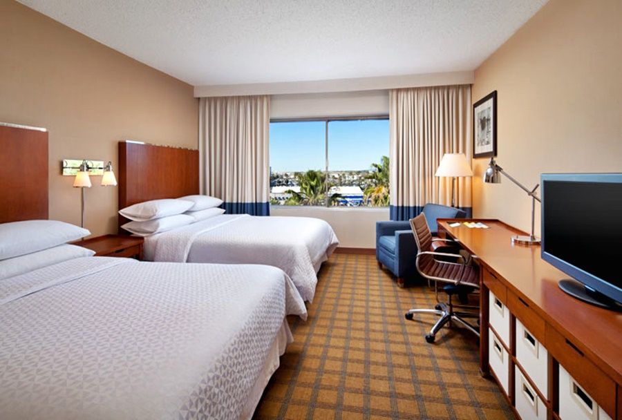 Four Points by Sheraton Los Angeles International Airport