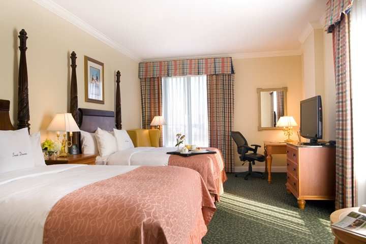 DoubleTree by Hilton Historic Savannah