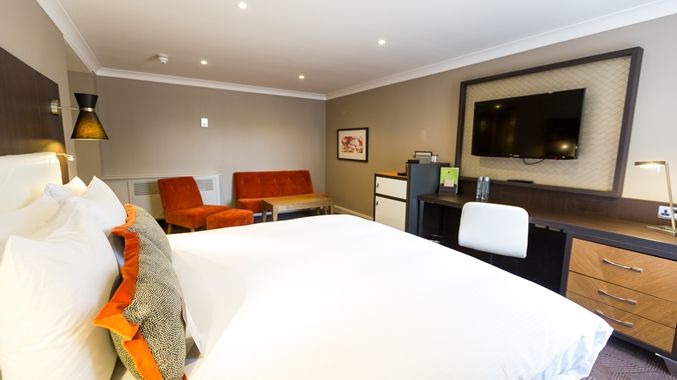DoubleTree by Hilton London - Ealing Hotel