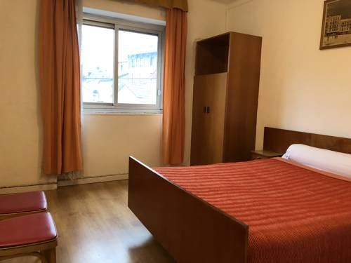 Oskar Hotel