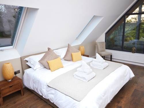 Newlands Lodges