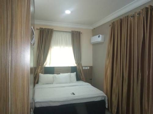 Pameec Luxury Suites