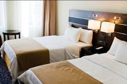 M&J Hotel