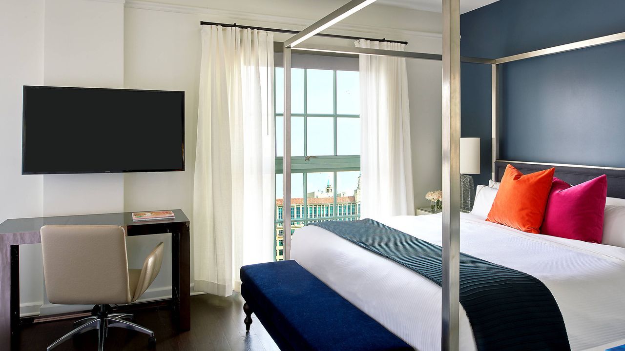 Hotel Colonnade Coral Gables, Autograph Collection