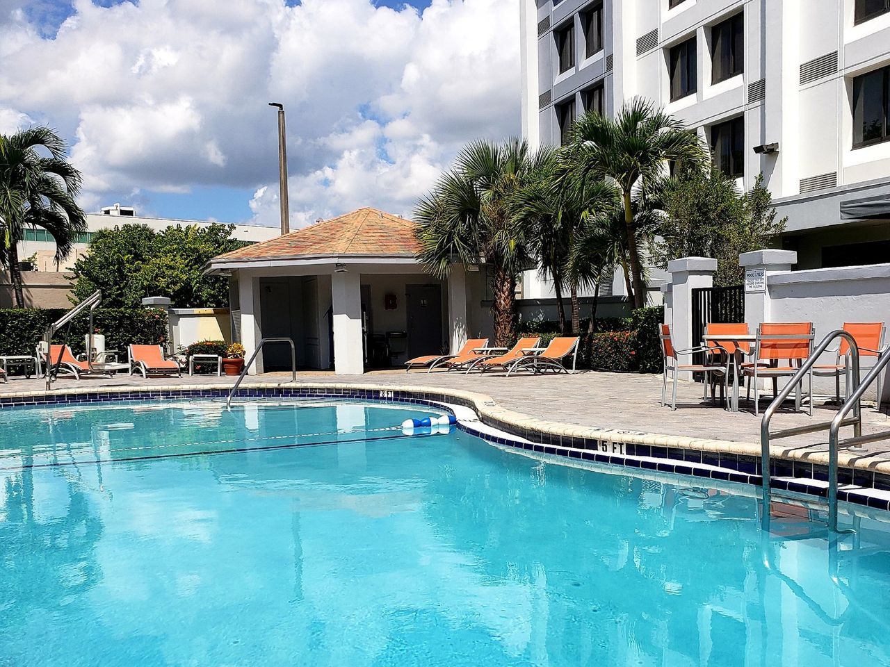 Holiday Inn Express Hotel & Suites Miami - Hialeah(Newly Renovated), an IHG Hotel